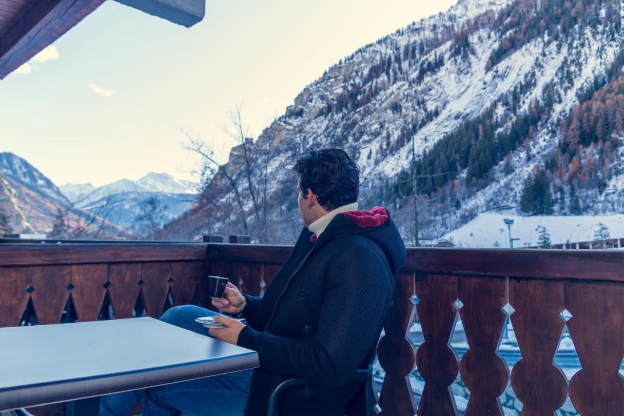 Shatush Hotel Courmayeur Exteriör bild