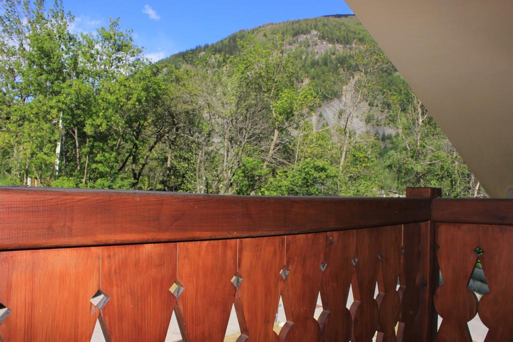 Shatush Hotel Courmayeur Rum bild