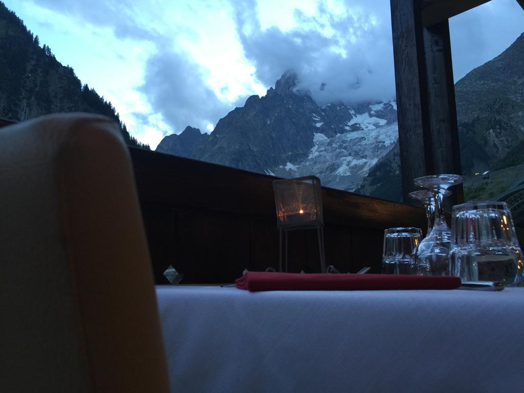 Shatush Hotel Courmayeur Exteriör bild