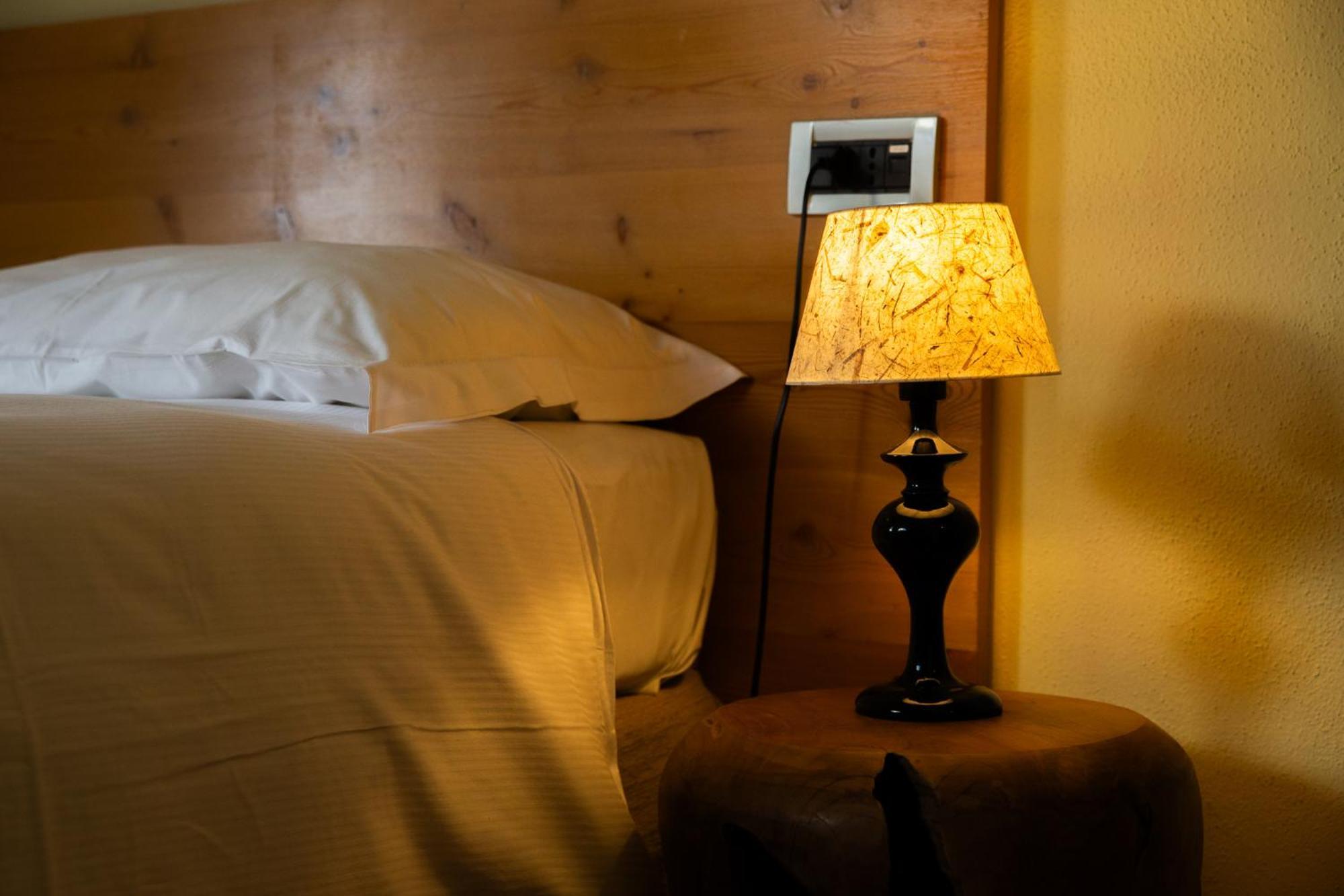 Shatush Hotel Courmayeur Exteriör bild