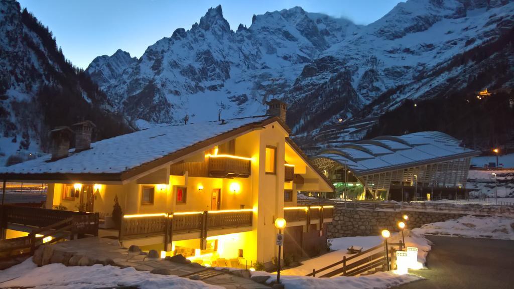 Shatush Hotel Courmayeur Exteriör bild