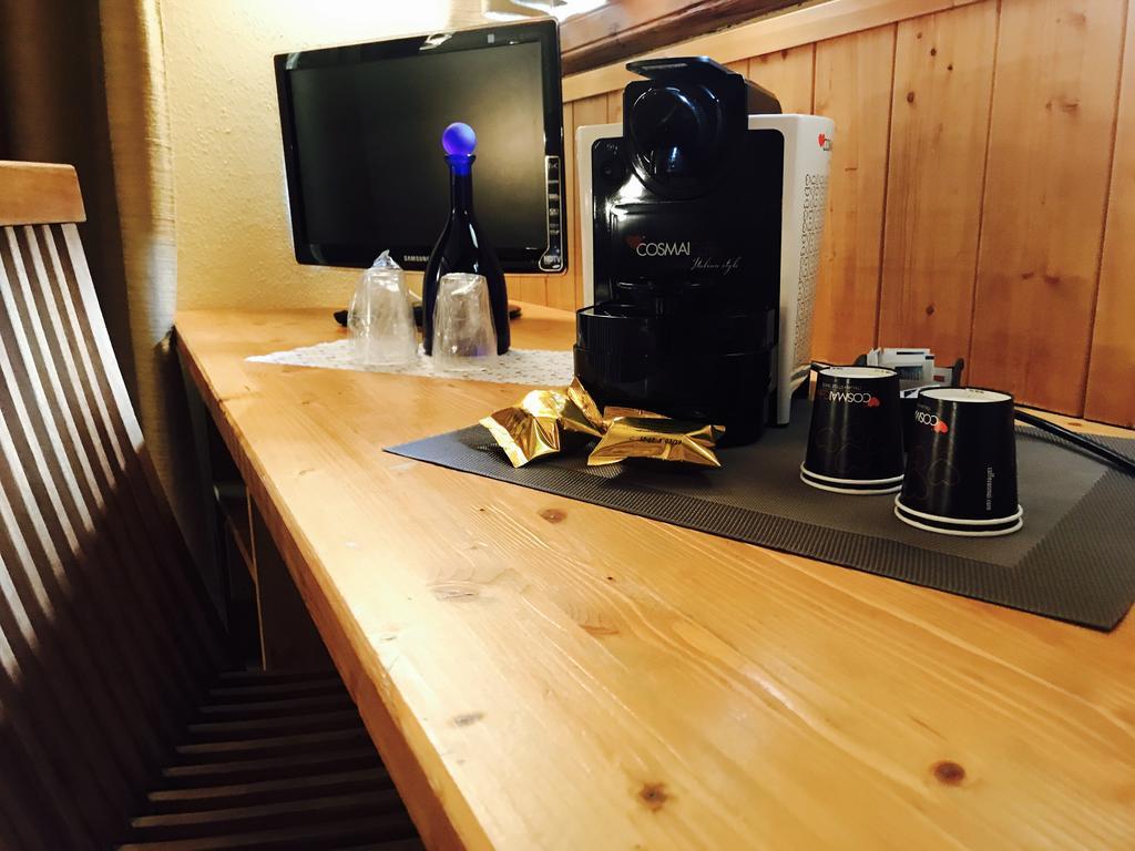 Shatush Hotel Courmayeur Exteriör bild